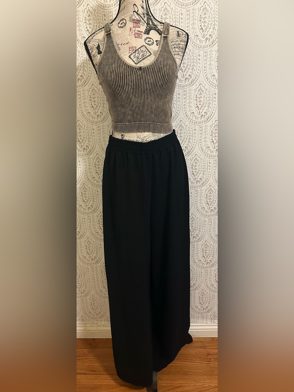 Zenana Outfitters Black Elastic-Waist wide leg pants no pockets new no tags